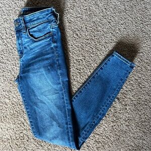 SOLD American Eagle Hi-Rise Jegging